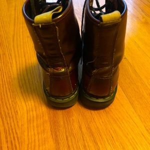 Dr. Marten women boot (Burgundy)